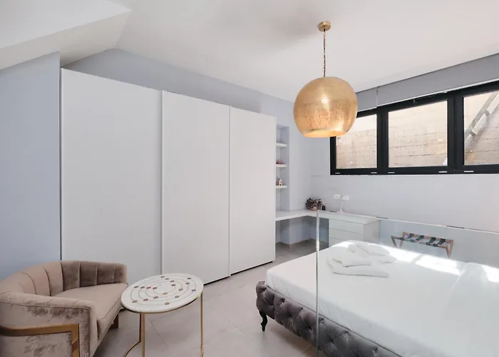 Gemelli Suite Design Con Jacuzzi By Hotea Apartman